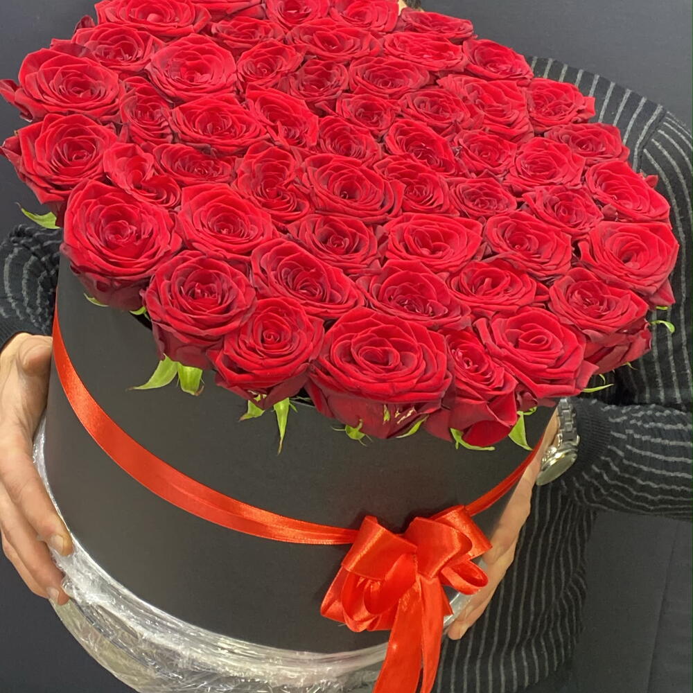 🌹КОМПОЗИЦИЯ ИЗ 51 КРУПНОЙ КРАСНОЙ РОЗЫ В КОРОБОЧКЕ🌹